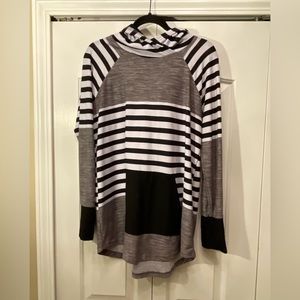 Lularoe Amber Hoodie